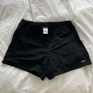 Patagonia Baggies Black Size M 5in inseam